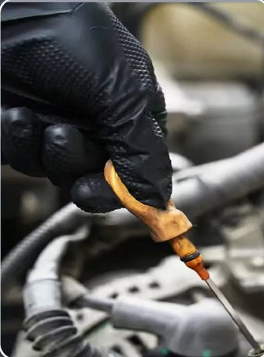 Black nitrile gloves for industrial automotive food handling and cleaning use